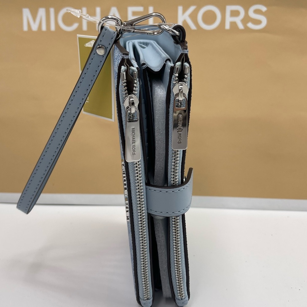 MICHAEL KORS JST Lg Double Zip Signature Logo Wristlet Wallet
Pale Ocean 
NWT - Picture 2 of 16